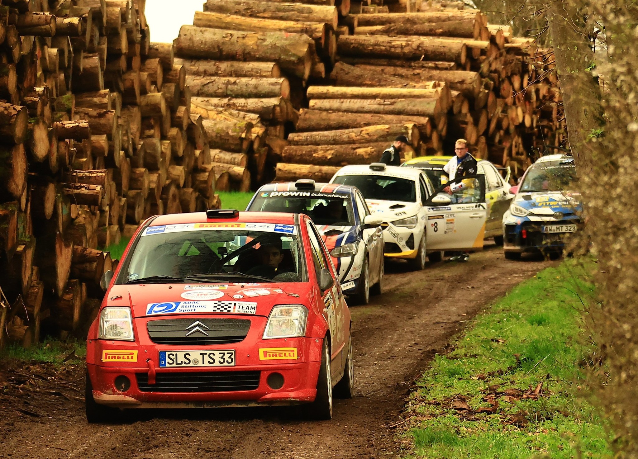 Mehr über den Artikel erfahren Rostek gewinnt in Zerf, Müller verteidigt Cup-Führung