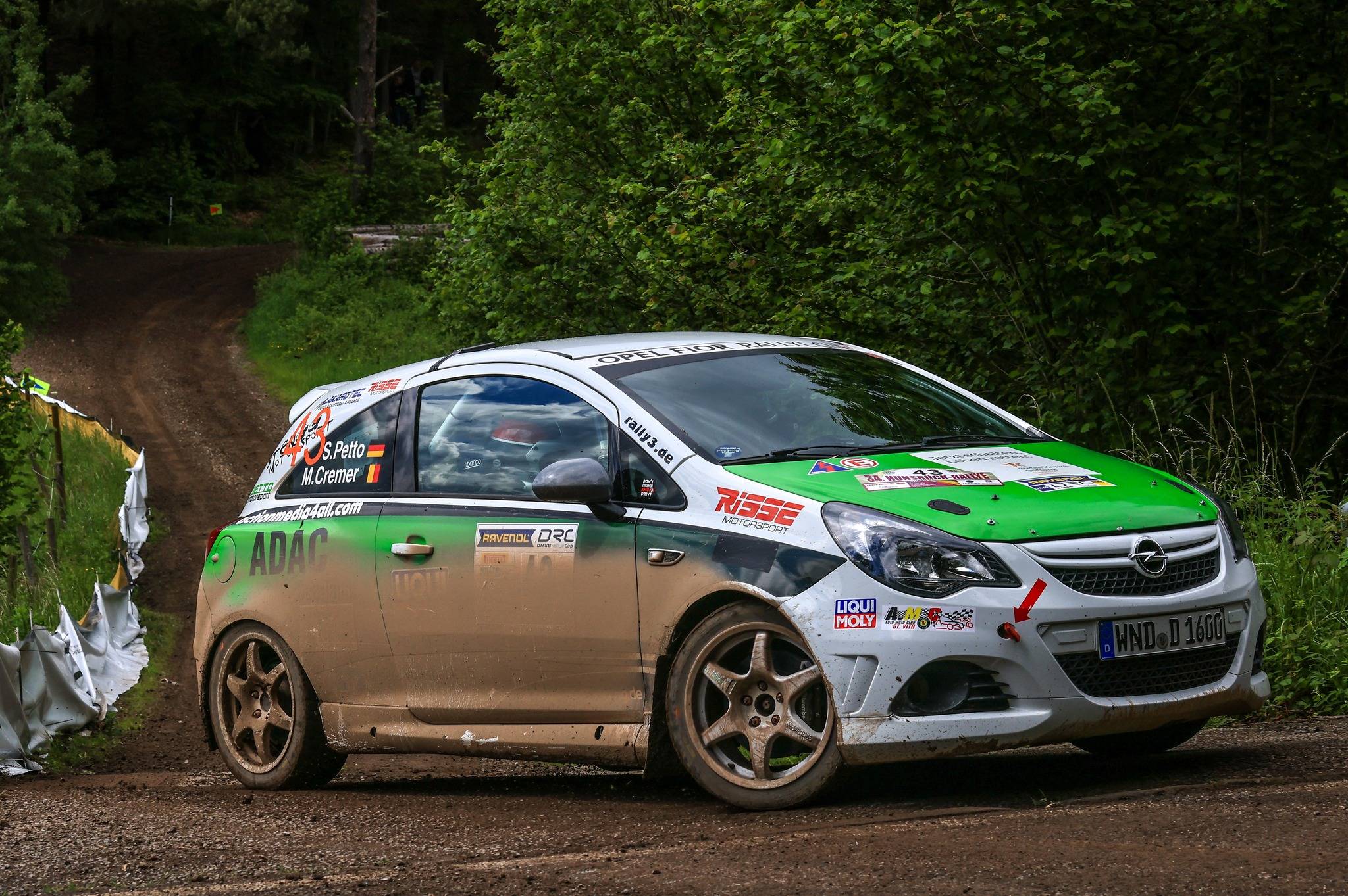 Mehr über den Artikel erfahren Ravenol DMSB Rallye Cup: Pöttgen und Petto wollen wichtige Punkte